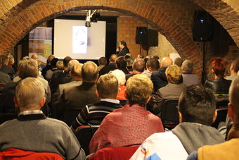 Żużlowe Zaduszki w Galerii Lochy - fotorelacja